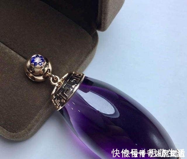 钻石|来看看女人都应该拥有的几大珠宝首饰，你入手几件了？
