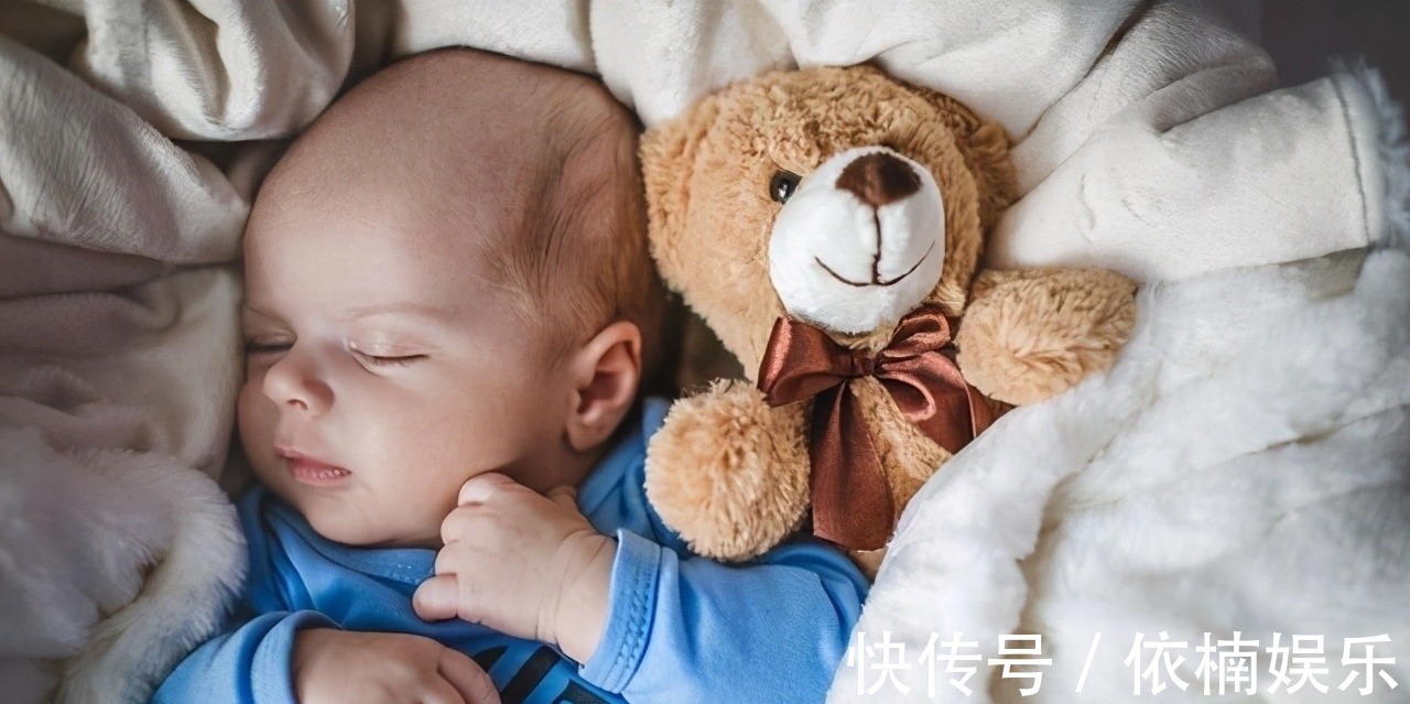 智力|孩子智力发育，看睡姿就知道？专家：这种睡姿宝宝最聪明