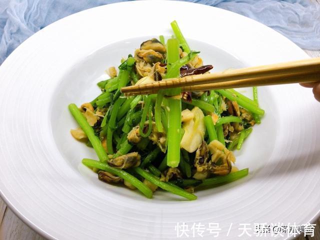 大叶茼蒿|买茼蒿菜时,注意分清“小叶”和“大叶”,区别挺大,来了解一下