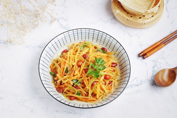 凉拌酸辣土豆丝，开胃下饭味道好，家常凉菜佳品