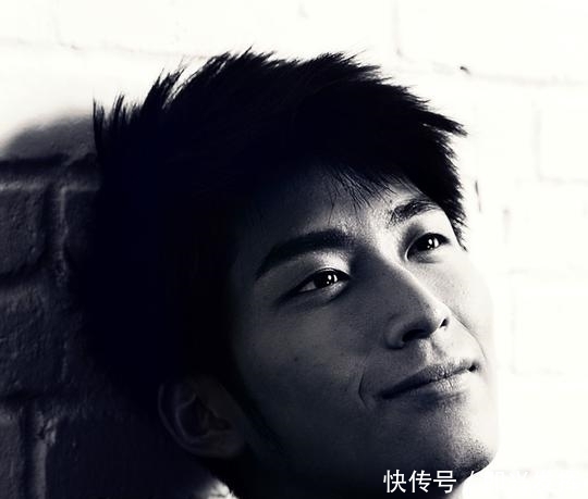 窦骁 官宣了为什么会上热搜?大家如何评论的?