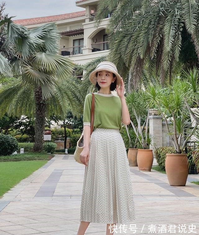 技巧 奔三奔四的女人,夏季无论穿什么,都要借鉴这些穿搭技巧更有气质!