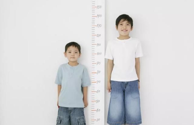 身高|到了孩子的身高黄金生长期，父母可别忽视，加把劲还能长个五厘米