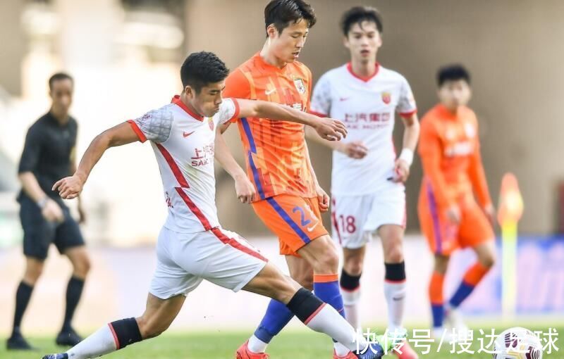 刘洋|半场0-1，上港全华班4防2被打爆！双方合计仅3射门，太沉闷了