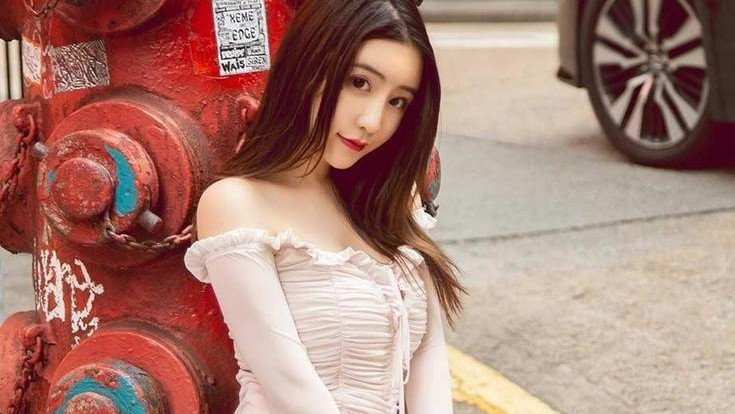 时尚|高跟鞋带动着时尚之美, 穿上它能散发魅力女人味