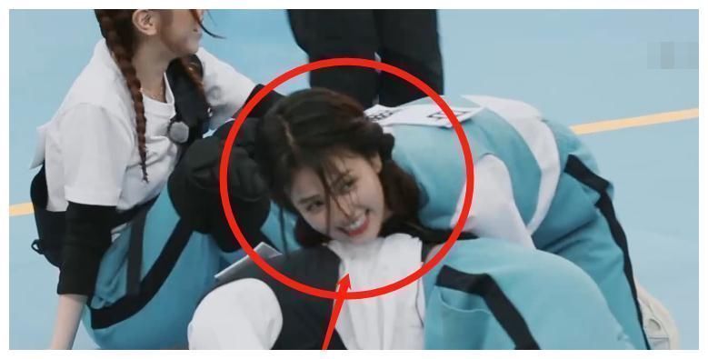 跑男|白鹿《跑男9》生圖流出,玩游戲時(shí)滿頭大汗,脫妝后暴露真顏值