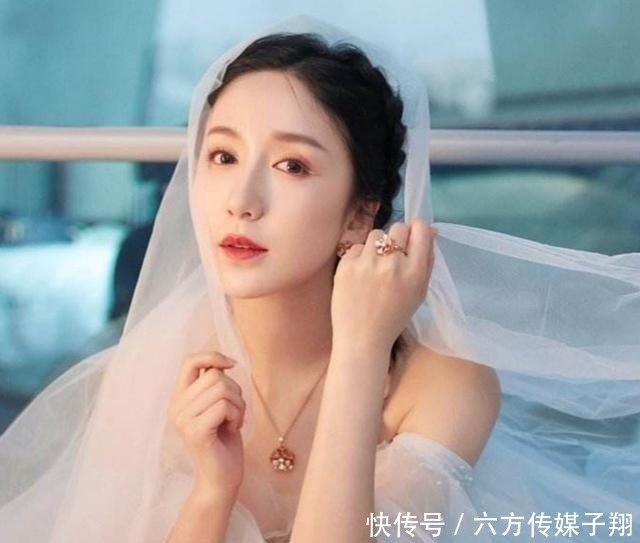 古力娜扎|脸上有这3个特征的女生,别轻易留刘海,不然会拉低你原本颜值