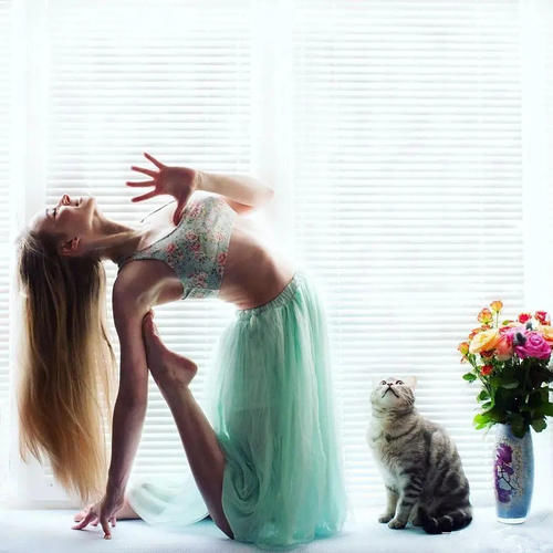 瑜伽|岁月从不败美人,20年始终坚持瑜伽,惊艳了时光,活出了自信!