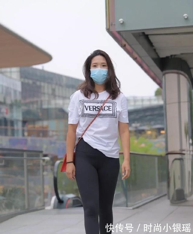 秋季|被“束缚”的健美裤，以另类的新穿法，燃爆了整个秋季的街头！