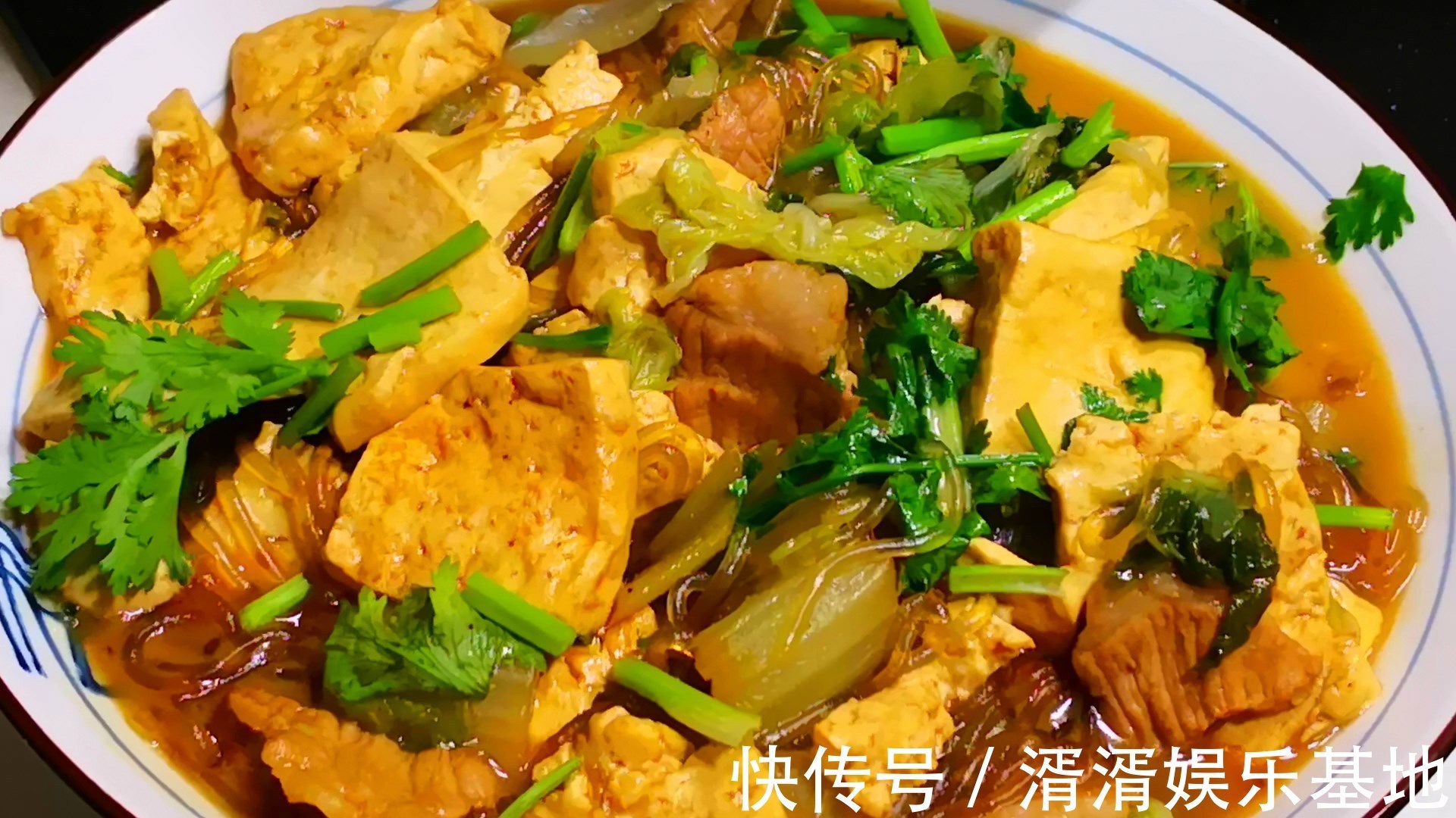 白菜炖粉条怎么做好吃原来有诀窍，教你饭馆的做法，太香啦！