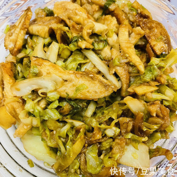 快手饭??素炒饼（丐版）超还吃，我家三天两头吃一次