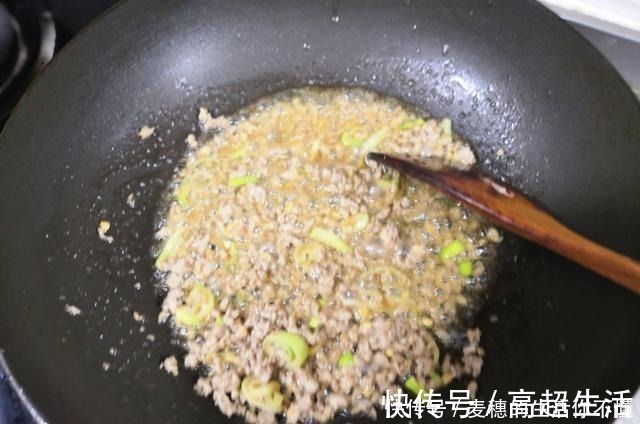 豆腐|嫩滑下饭,咸香味美,我家儿子经常点名吃这菜,拌饭没个够