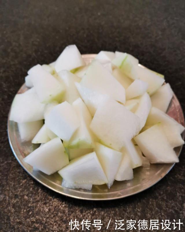 鸡腿|鸡腿冬瓜汤的做法,营养更全,还不油腻!