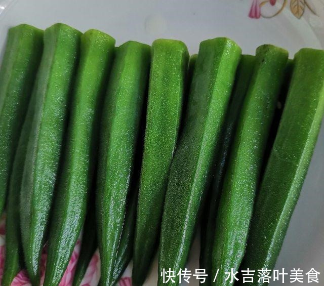 芥末秋葵,蘸上料汁,味道棒棒哒!芥末秋葵,蘸上料汁,味道棒棒哒!