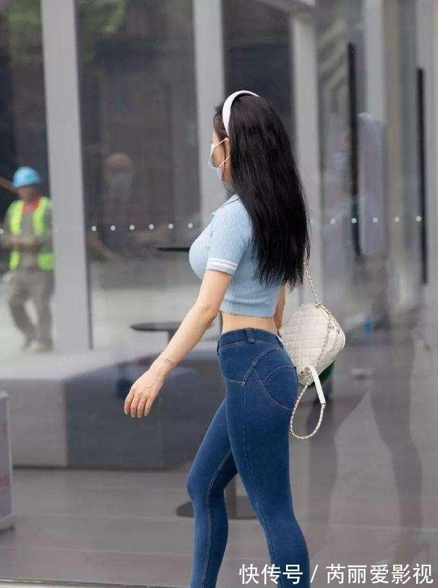 深蓝色 美丽的打底裤时尚动人,容易让人挑花眼,还有气质