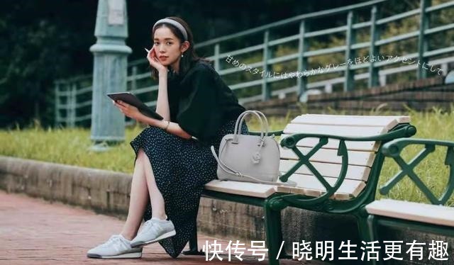 黑裤 秋天的办公室,哪些衣服是必入5类“穿搭”灵感,挑战高阶时髦!