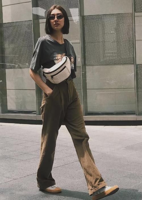 饼干 帆布鞋已经失宠了,今年最火的鞋子是“饼干鞋”,时髦显瘦又显高