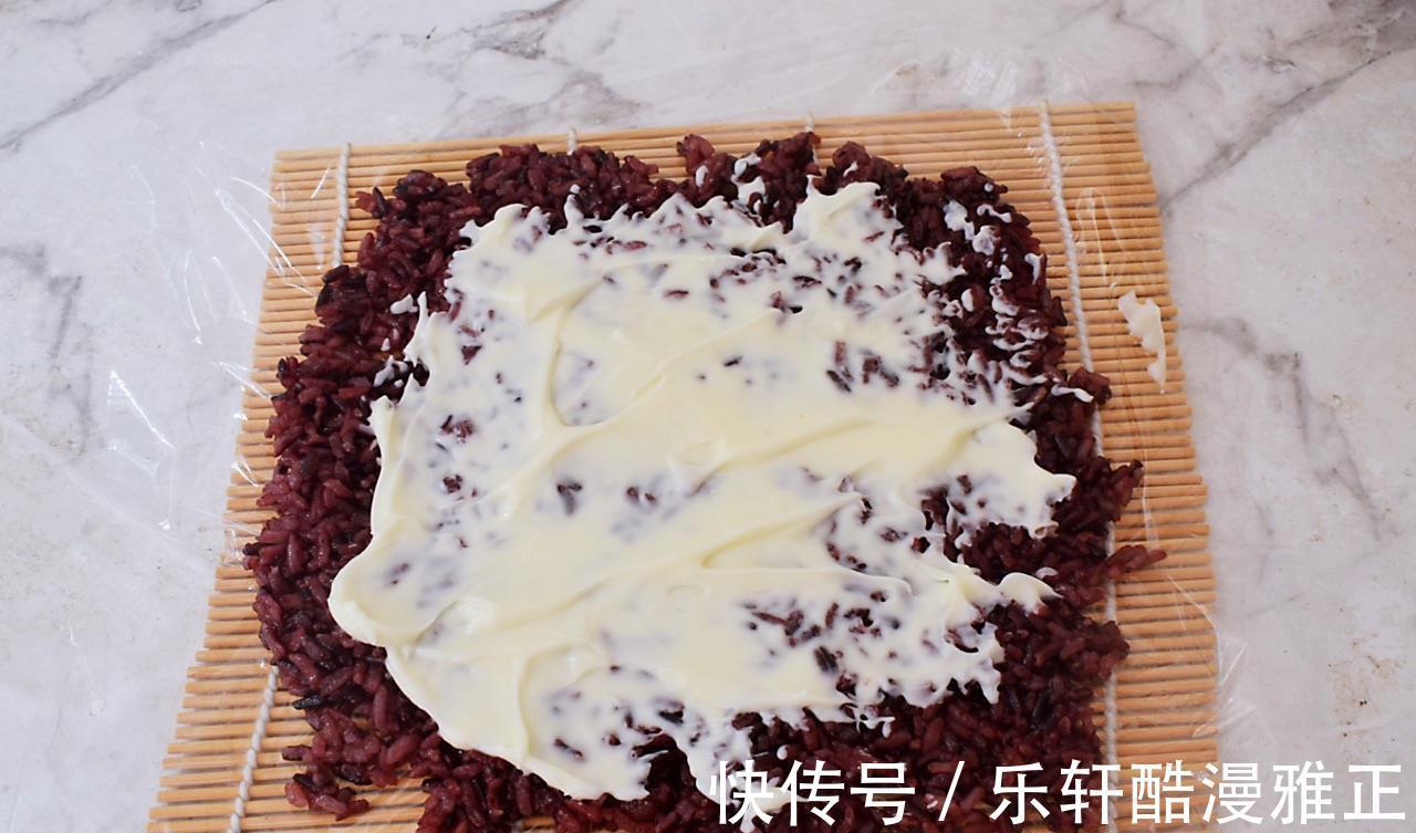 紫米|好吃美味的紫米饭团，制作简单，营养健康