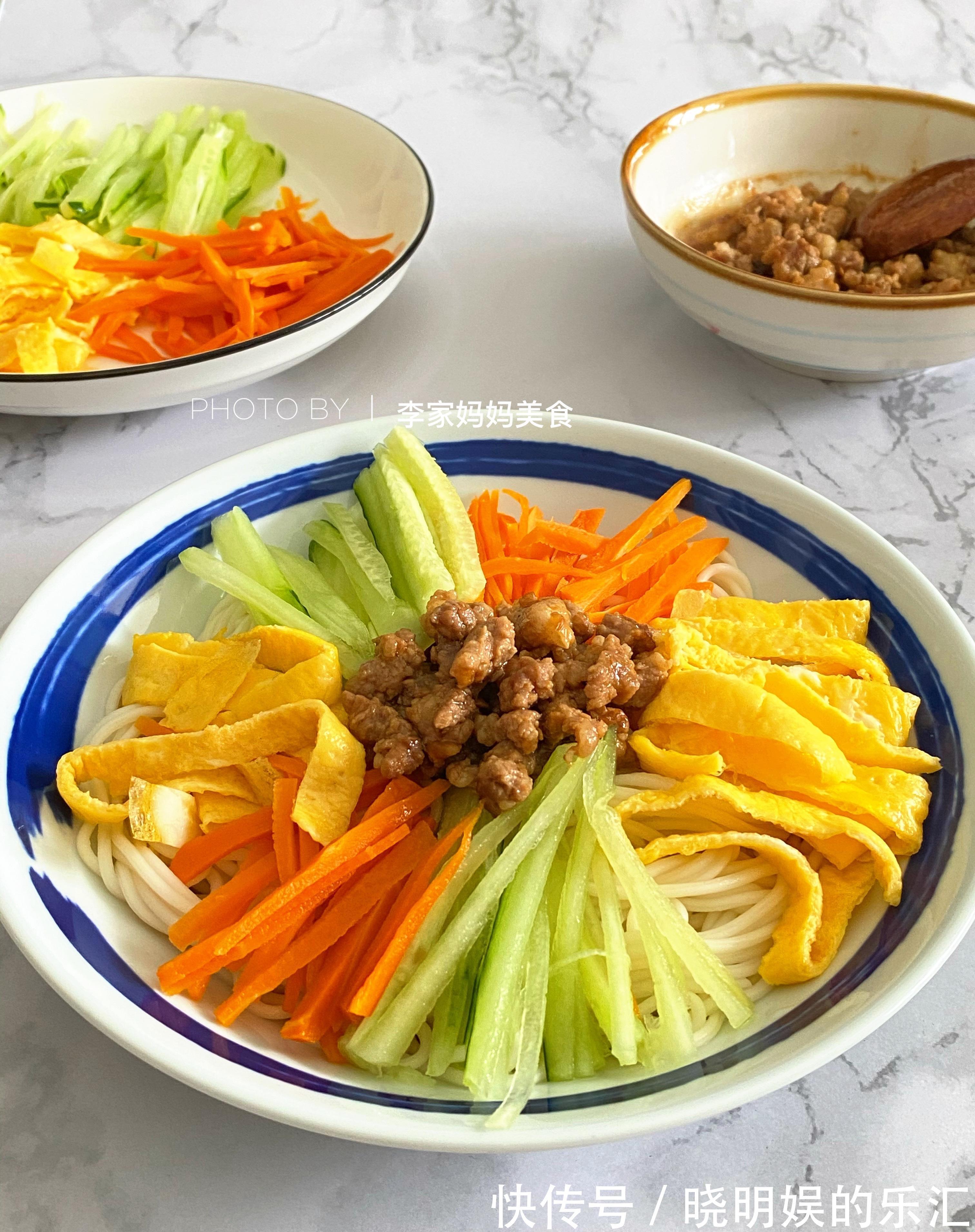 面条|晒一晒我的减脂餐，营养简单，低卡高蛋白，同事：难怪体重不过百