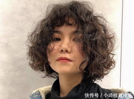 发色|脸型不好的女生,不建议留以下3种发型,显脸大不说,还容易土气