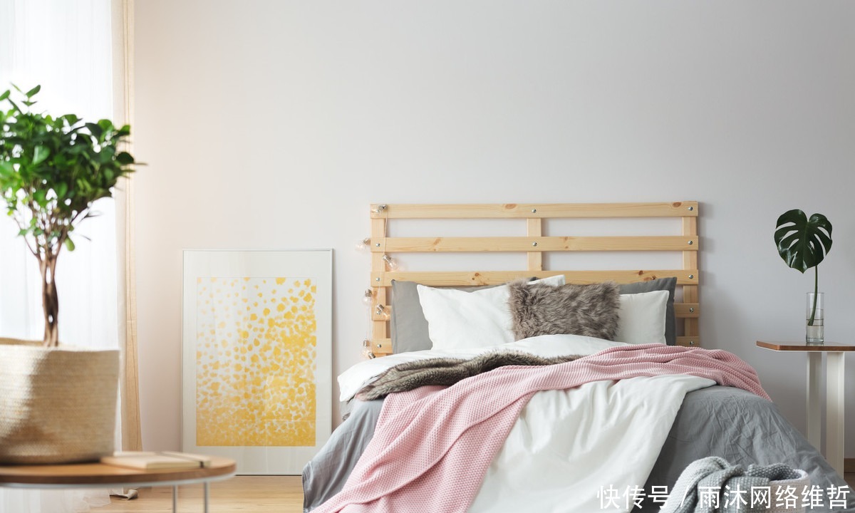 再也|床单总是往下跑怎么办?教你几个防滑小妙招,再也不用每天铺床