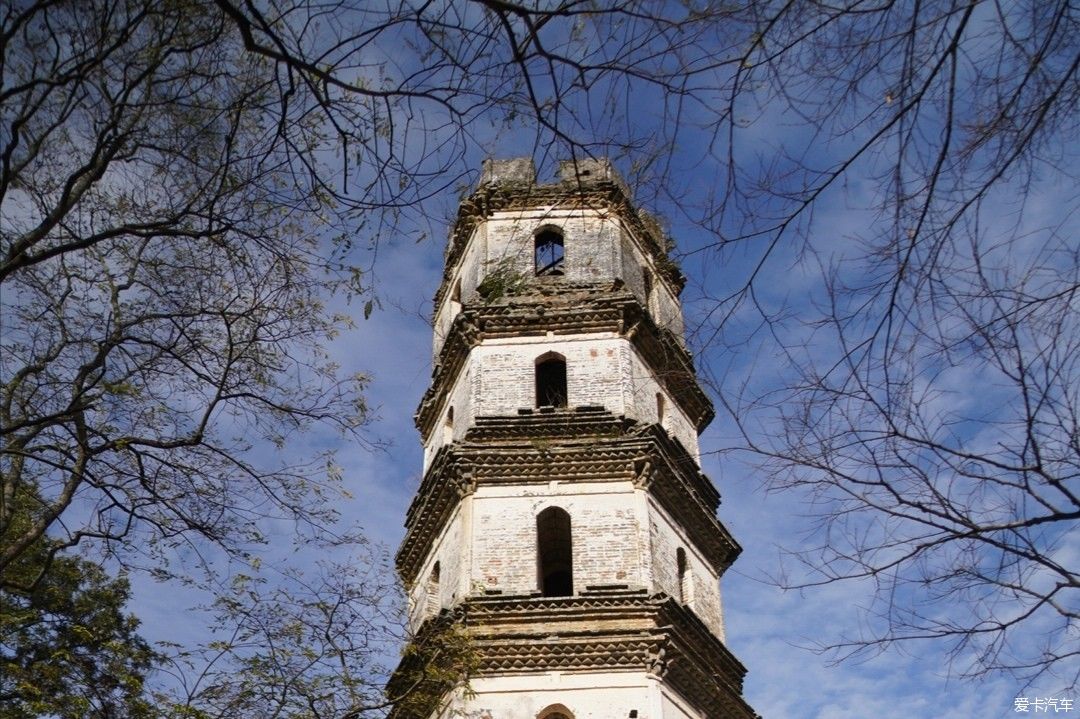 始兴有座无顶塔