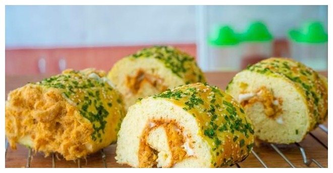 面包店最受欢迎的肉松面包卷,教你在家做,精确到克,新手也能做