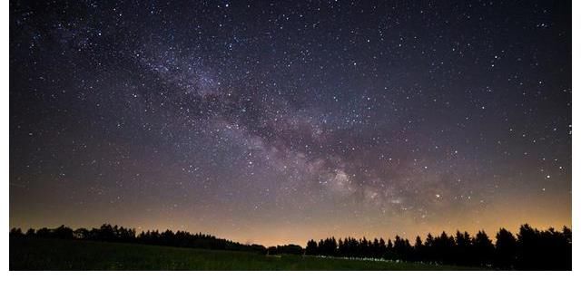 维生素c|晚安湖南丨浅蓝色的夜溢进窗来 夏斟得太满