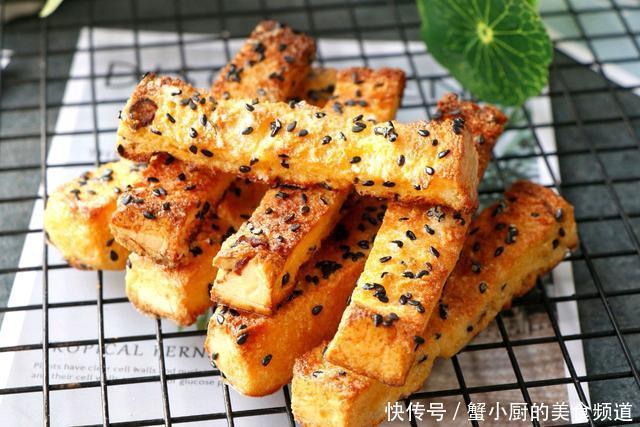 吃不完的吐司换一种新做法，转身就变成抢手美食，全家都爱吃