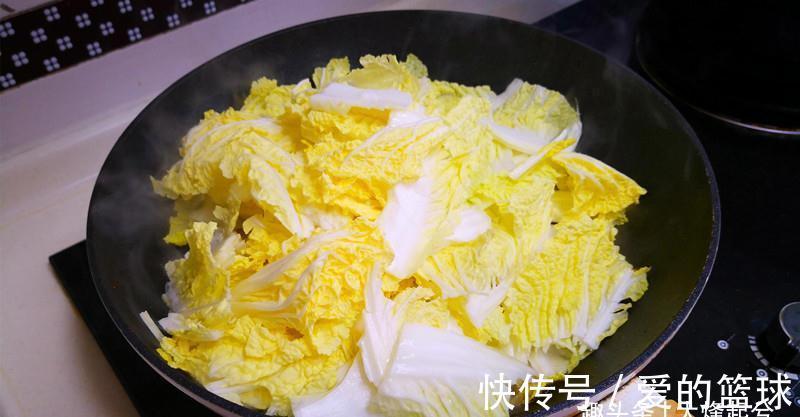 氨基酸|天冷了,多给家人做鱼吃,刺少肉嫩营养高,和白菜一起炖最香