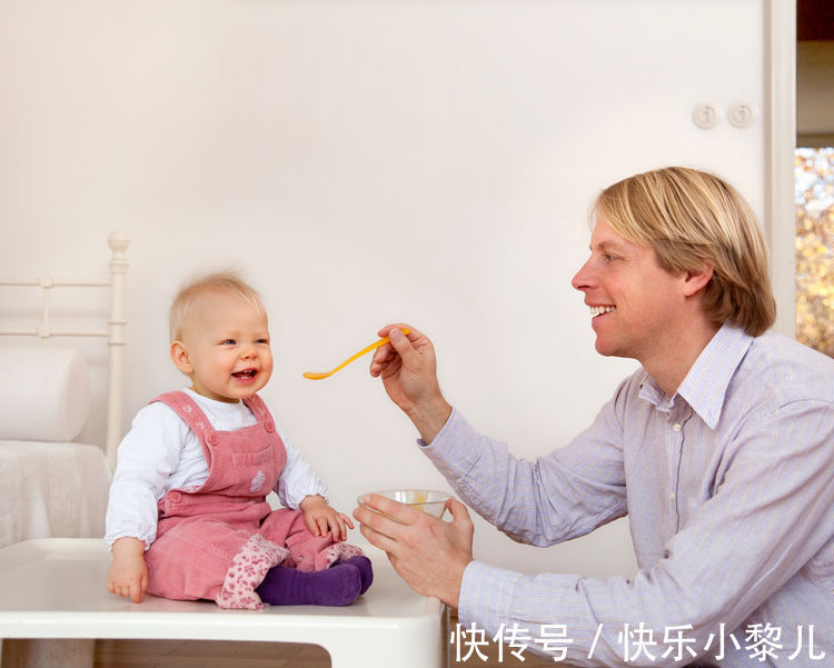 生病|吃辅食时，家长容易犯10种“坏毛病”，尽早改正别等娃生病才后悔