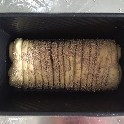 黄油|芝麻豆沙吐司