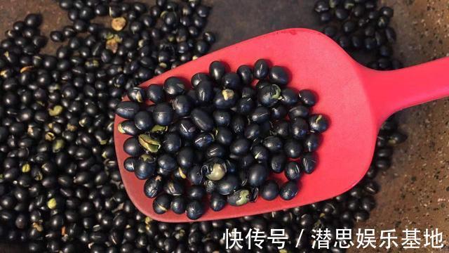 三黑粉|天冷了,多吃这“三黑”,不仅头发长得又浓又密,而且气色很好