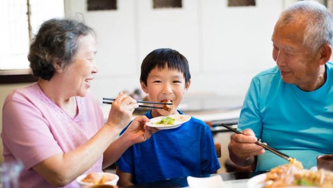 孩子|孩子挑食，肉咬不动，进食干呕，不长个？儿科医生给你支招