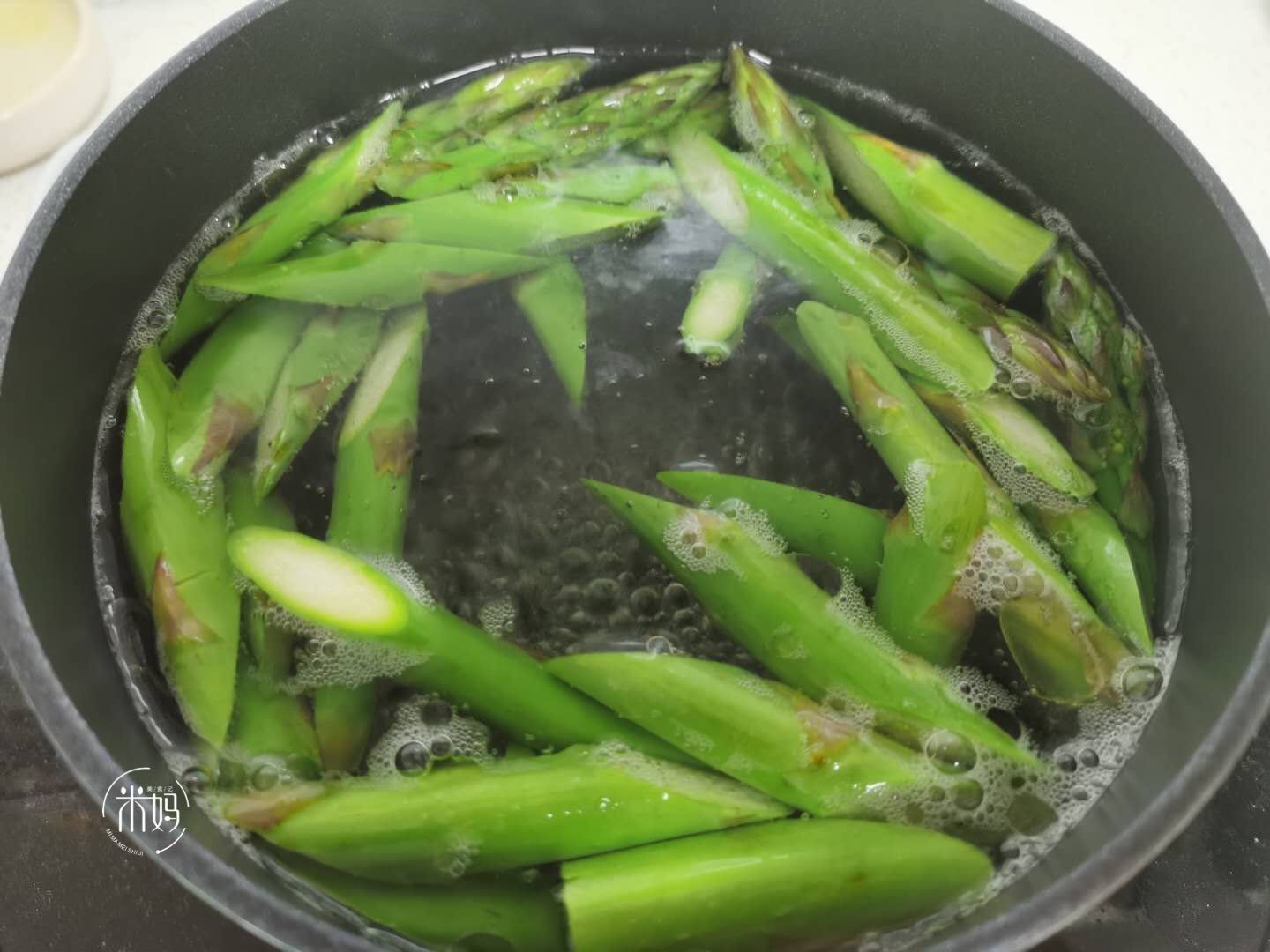 鲜嫩|夏天适合女人吃的一道菜,低脂高蛋白又好吃,敞开吃没负担