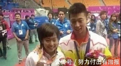 马龙|暗恋马龙多年的石川佳纯:即使天才少女出道,命运也并非一帆风顺