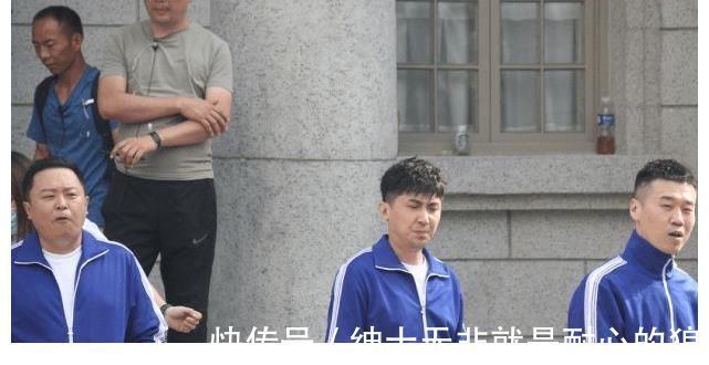 王九龙|王九龙提前曝光《德云斗笑社》内容:孟鹤堂、烧饼等集体化身捏脚技师