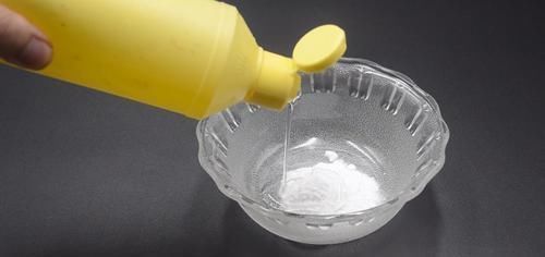 不管下水道有多臭,只需倒一碗它,异味和小飞虫全消失,太实用了