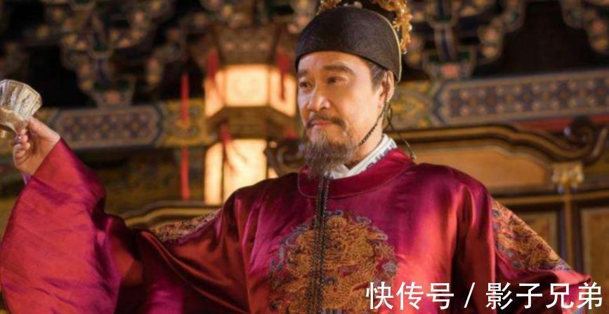 吴三桂@明朝有一个延续很久的问题,就是缺钱,历朝历代就属它没钱