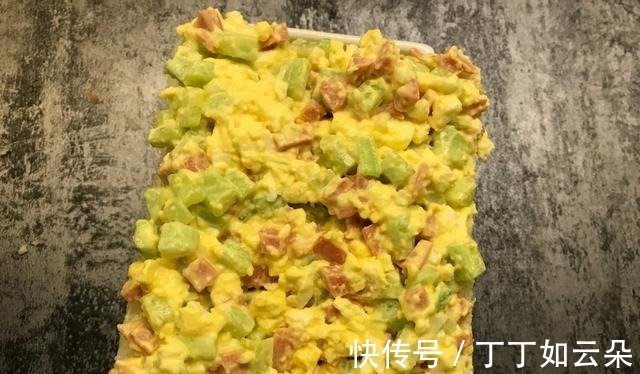 三明治|别再为孩子的早餐发愁了，简单还营养，一份鸡蛋三明治就搞定！