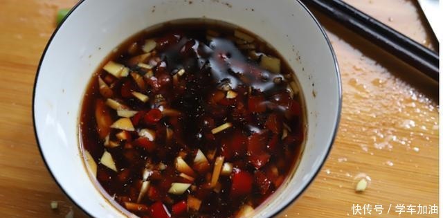 饭店的皮蛋豆腐为啥好吃原来就差这1步,怪不得爽口又滑嫩