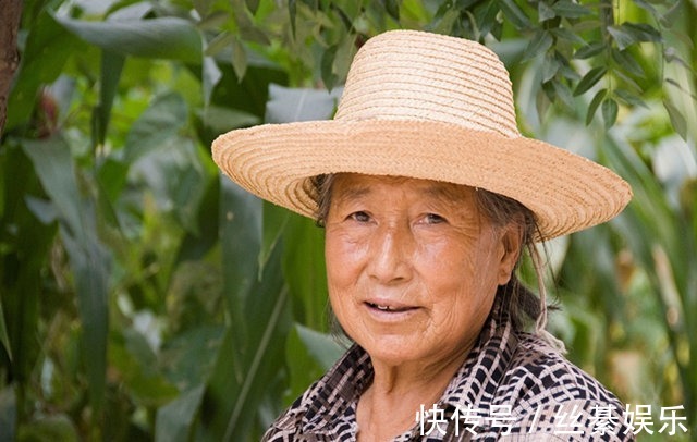 肝脂肪|肝硬化别怕，喝开水时配一点，“淹死”肝脂肪，保肝护肝特好用