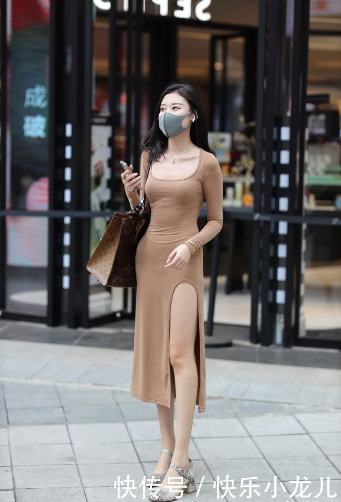 连衣裙|时髦抹胸高开叉修身连衣裙，自信地秀出大长腿，展现出自身的魅力