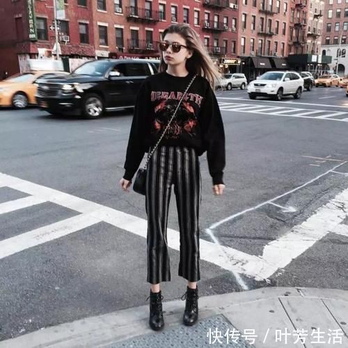 格纹|穿卫衣时别偷懒，掌握这些“搭配技巧”，时髦又有个性