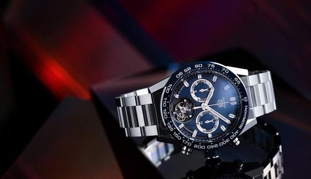 飞行陀飞轮 第一枚名表陀飞轮 可以选择它