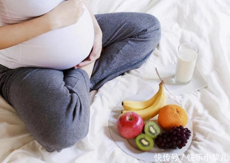 快递|孕妈下楼取快递,半个多小时未归,老公找到后忍不住落泪