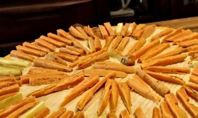 秋天，遇到此菜别错过，1块钱一斤，多买点晒起来可以吃上一冬天