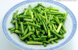 维生素c|吃完蒜苔以后,一定别碰此种食物,为了自身的健康,不然会伤身!