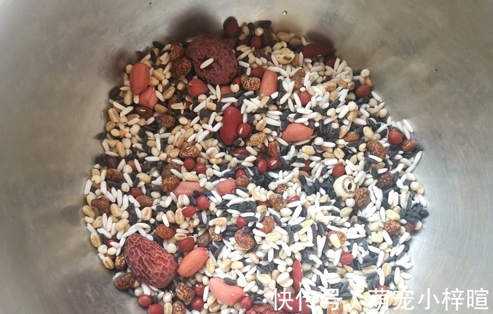 天冷，这些碱性食材放锅里煮一煮，健脾散结易消化，老人孩子都爱吃