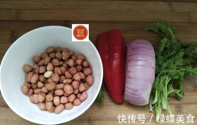 教你一道最受欢迎的下酒菜,做法很简单,有了它,喝小酒滋有味儿